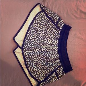 Lulemon tracker shorts